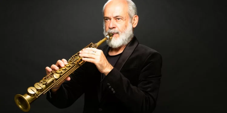 ‘Escultor do vento’, Carlos Malta homenageia Hermeto Pascoal em concerto