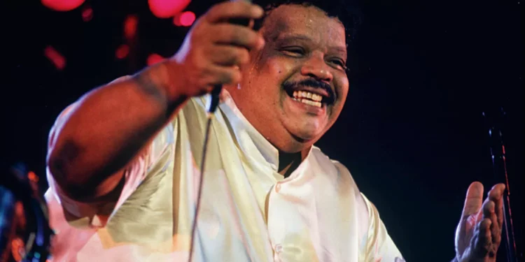 Os segredos de bastidores que levam pérolas da MPB às paradas do TikTok