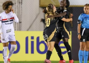 São Paulo é derrotado e se complica na Libertadores Feminina