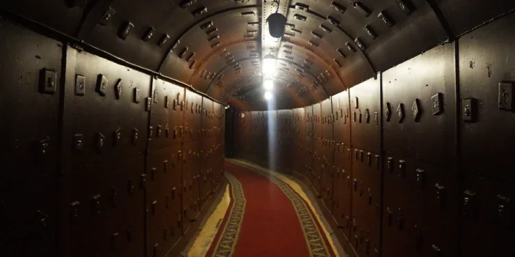 Antigos abrigos nucleares viram fortaleza para proteger dados da internet