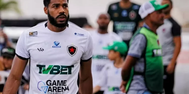 Portuguesa tem interesse em zagueiro do Botafogo-PB, diz site