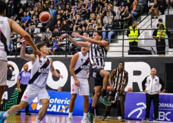 Botafogo vence o clássico carioca contra o Vasco e Brasília estreia com vitória no NBB