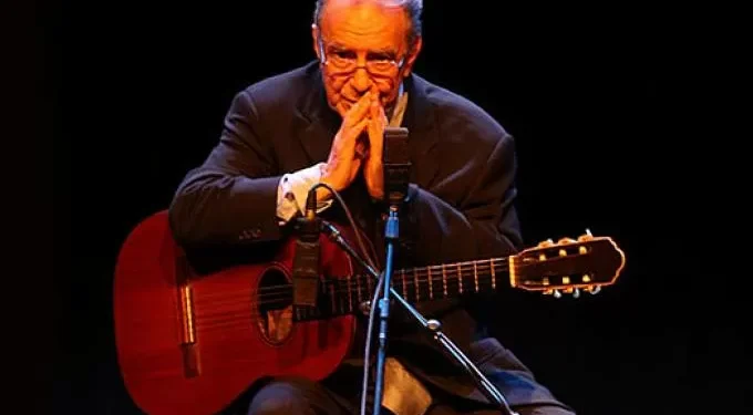 O sumiço de peça histórica de João Gilberto que intriga filhos