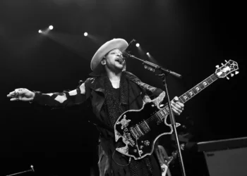 Morre D’Angelo, músico pioneiro do neo soul, aos 51 anos