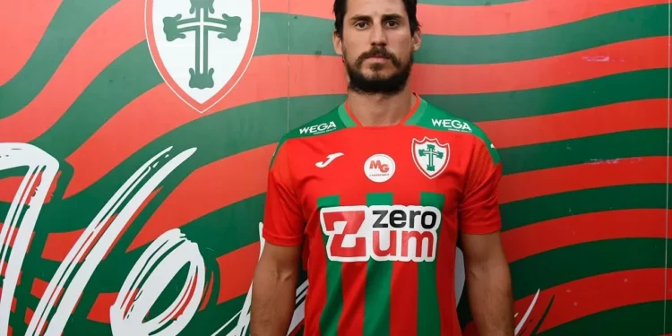 Gabriel Pires destaca motivação e promete entrega total na Portuguesa