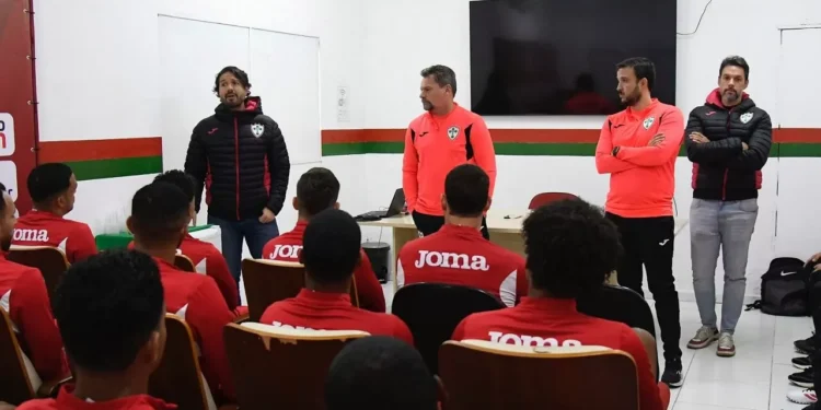 Elenco da Portuguesa se reapresenta e inicia trabalhos sob comando do novo treinador