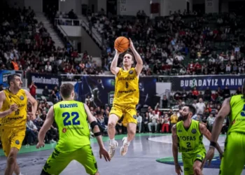 Marcelinho Huertas lidera Tenerife em mais uma vitória na Champions