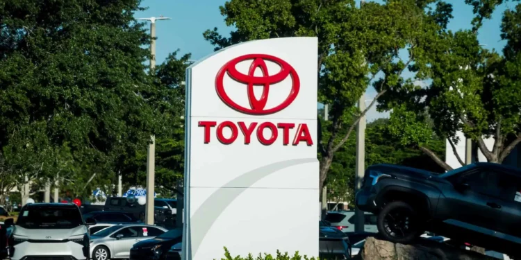 Toyota: após 40 dias, montadora retoma produção no Brasil