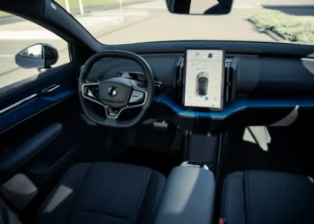 A mídia do seu carro controla tudo? Isso pode mudar em breve; entenda