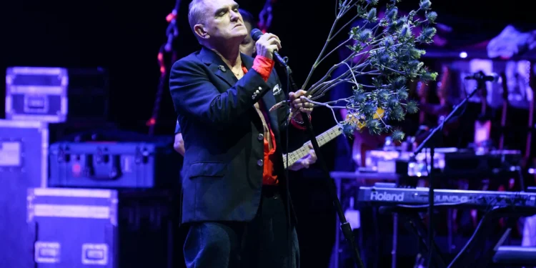 Morrissey cancela show no Brasil pela quarta vez: ‘Extremo esgotamento’