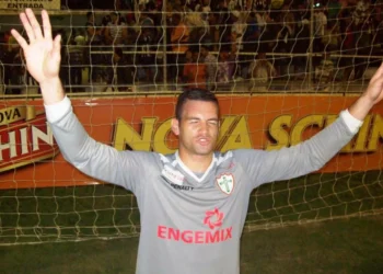 Goleiro campeão brasileiro com a Portuguesa concorre ao prêmio Fifa The Best 2025