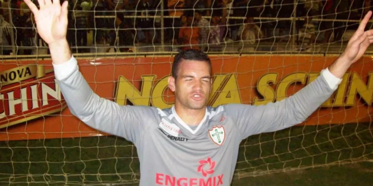 Goleiro campeão brasileiro com a Portuguesa concorre ao prêmio Fifa The Best 2025