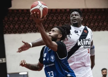 Rio Claro resiste e vence ao conter investida do Vasco em duelo tenso pelo NBB