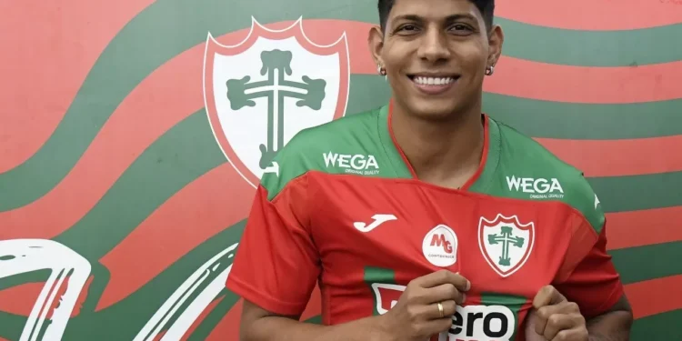 Últimas da Portuguesa: ex-meia do Athletico-PR é anunciado pela Lusa, chapas da eleição definidas e mais