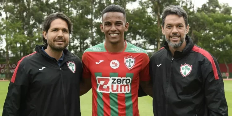 Reforço para a lateral esquerda destaca motivação e entrega na chegada à Lusa