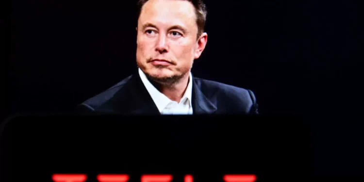 Tesla aposta em plano vago para justificar pacote trilionário de Elon Musk