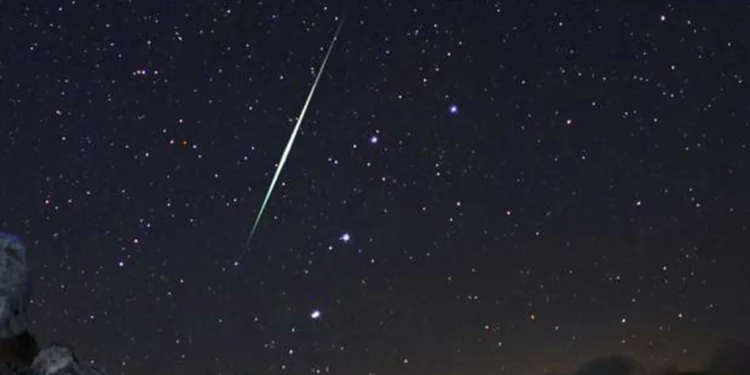 Chuva de meteoros Leônidas vai iluminar o céu no início da semana