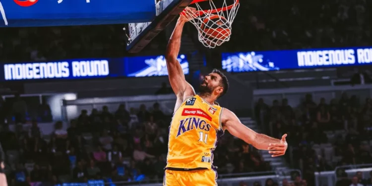 Tim Soares pega oito rebotes e Sydney Kings derrubam último invicto na NBL