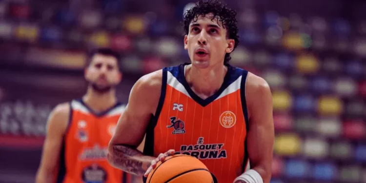 Caio Pacheco mantém 100% na segunda divisão espanhola