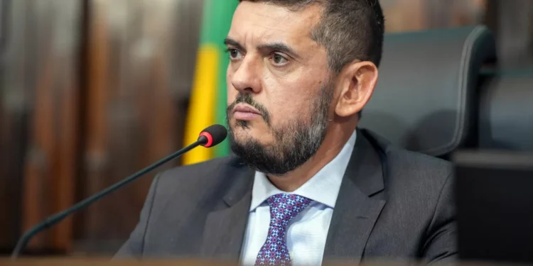 PF aponta “estreita relação” entre desembargador preso e deputado