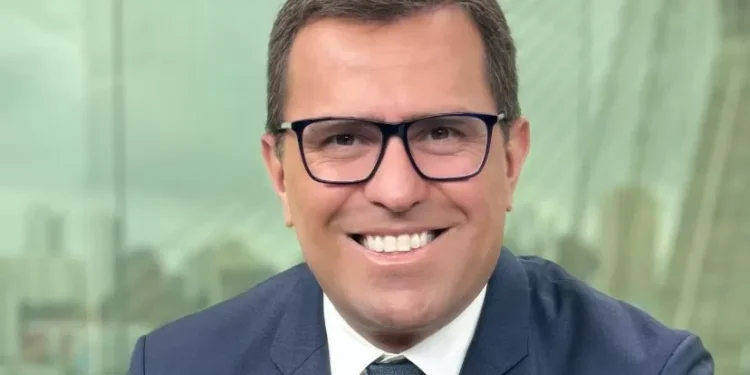 O tropeço de Rodrigo Bocardi no ‘Show do Milhão’ com pergunta sobre Taylor Swift