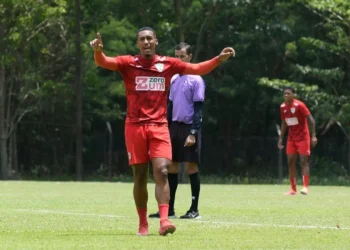 Lusa goleia o Nacional em jogo-treino no CT do Parque Ecológico