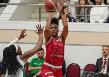 Damiris Dantas ultrapassa 150 pontos pelo Botas na liga turca