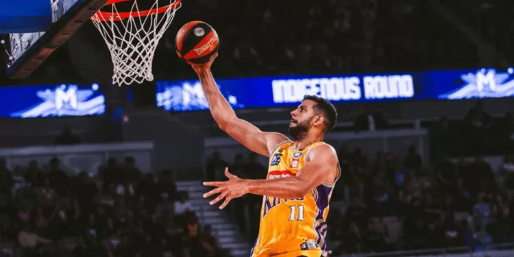 Tim Soares joga bem, mas Sydney Kings perde para o NZ Breakers na NBL