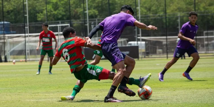 De olho na Copinha, Lusa goleia o Corinthians em jogo-treino