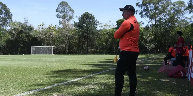 Fábio Matias avalia primeiro teste da Portuguesa na pré-temporada