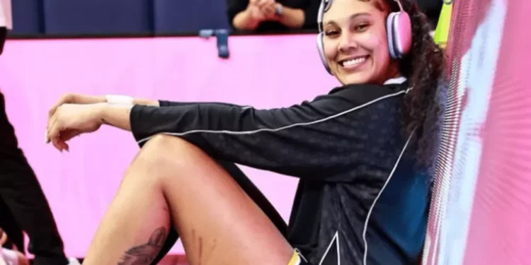 Kamilla Cardoso joga pouco em vitória fácil do líder Guangdong na China