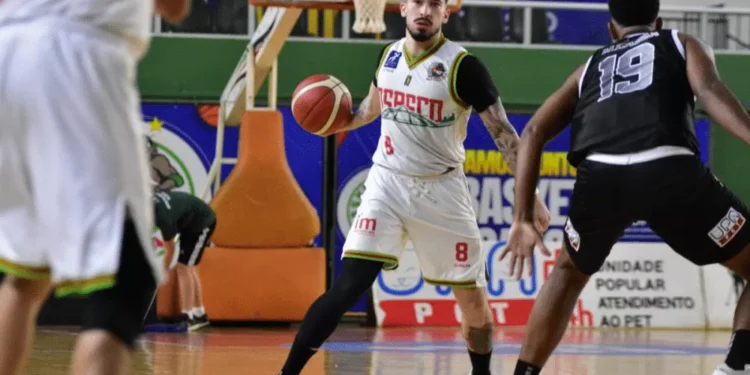 Osasco segura reação do Botafogo e conquista vitória importante no NBB