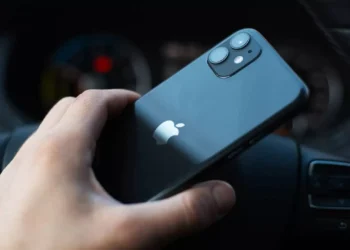 Quanto custa manter um iPhone Pro no Brasil em 2026?