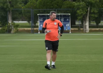 Últimas da Portuguesa: técnico convoca torcida para clássico, Lusa tenta encerrar jejum e mais