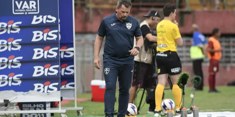 Técnico da Lusa mira Guarani e reforça necessidade de manter cautela