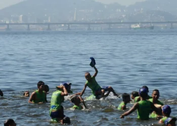 Bombeiros do RJ abrem 5 mil vagas para o Projeto Botinho 2026