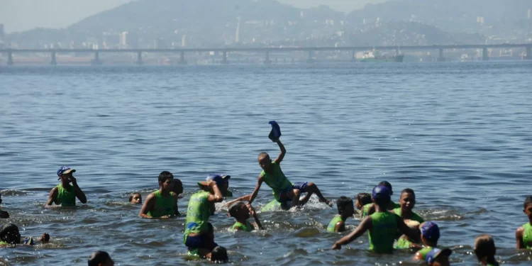 Bombeiros do RJ abrem 5 mil vagas para o Projeto Botinho 2026
