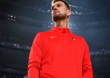Thiago Splitter recebe presente amargo antecipado de aniversário