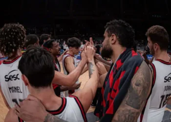 Crise no Flamengo? Eliminação expõe limitações do elenco do basquete
