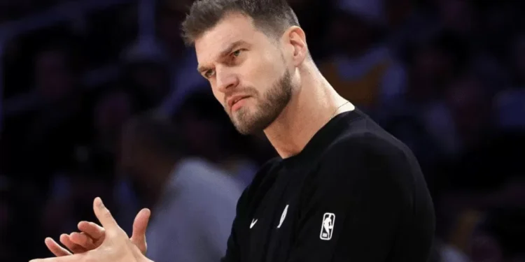 Liderados por Tiago Splitter, Blazers perdem para o Toronto Raptors na NBA