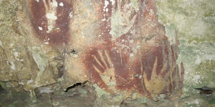 Arte rupestre de quase 68 mil anos pode ser a mais antiga do mundo