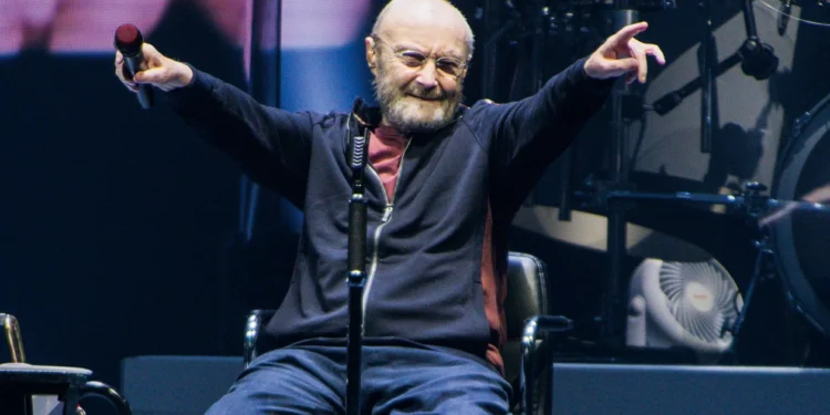 Phil Collins desabafa sobre problemas de saúde: ‘Tudo o que podia dar errado, deu errado’
