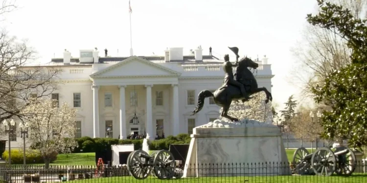 Lula diz que viajará a Washington em março para encontro com Trump