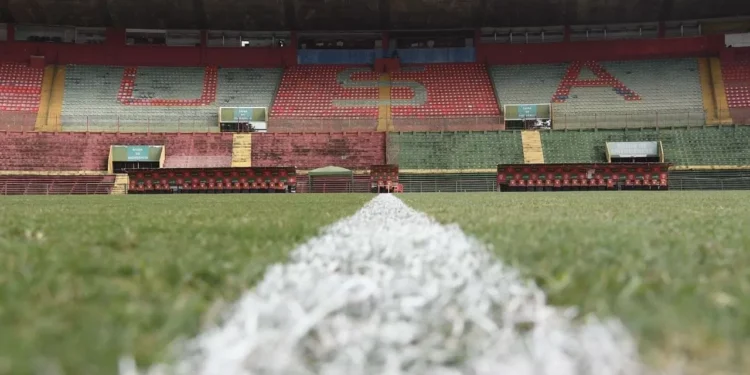 Portuguesa x Corinthians terá público dividido no Canindé