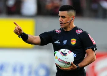 CBF define arbitragem para Portuguesa x Altos-PI pela Copa do Brasil