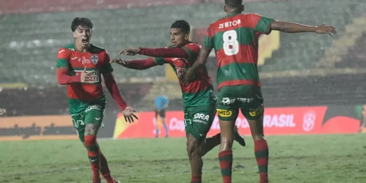 Últimas da Portuguesa: Lusa goleia e avança na Copa do Brasil, saída de técnica e mais