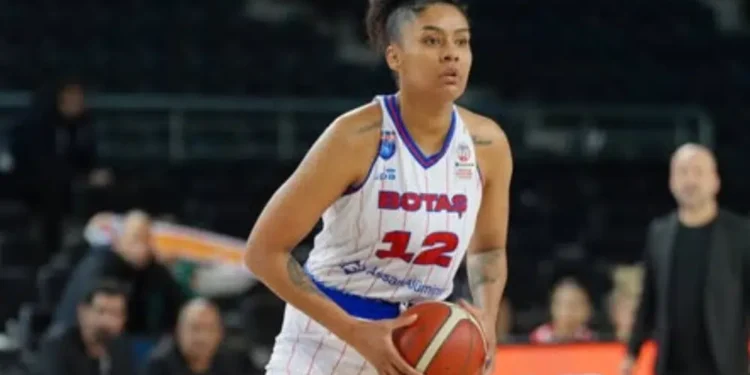 Com Damiris cestinha, Botas volta a vencer no Campeonato Turco