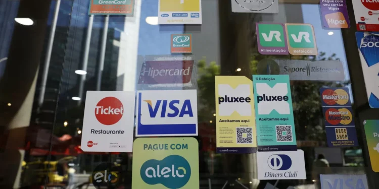 Justiça de SP mantém novas regras do vale-alimentação, informa AGU