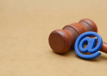 O que está em jogo nos julgamentos contra redes sociais nos EUA?