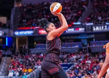 Damiris Dantas colabora mas não evita derrota do Botas para o vice-líder